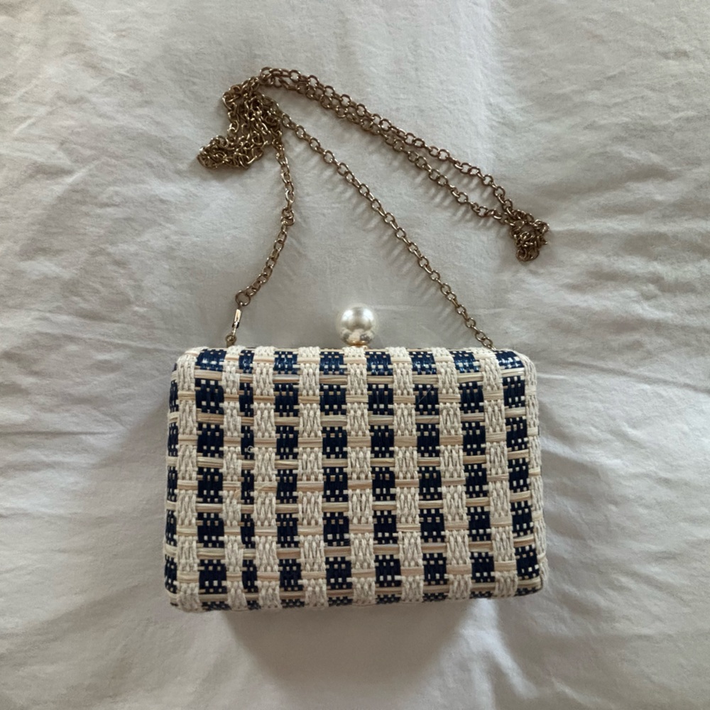 Checkered Chain Clutch